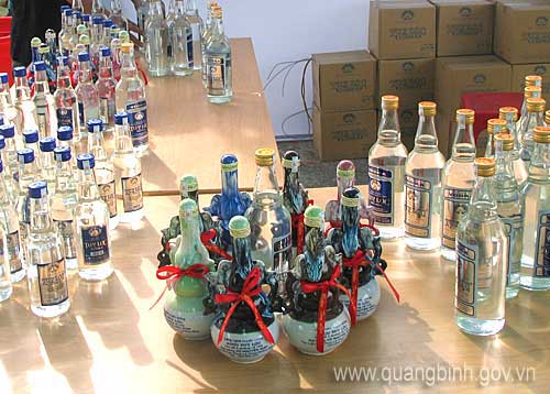 Tuy Loc wine (Le Thuy)