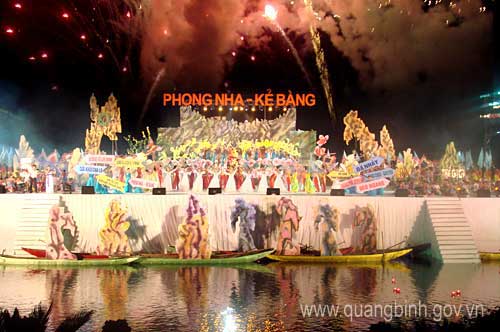 Artistic performance to welcome the anniversary