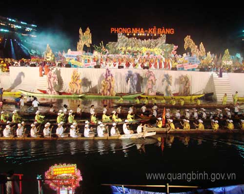 Artistic performance to welcome the anniversary